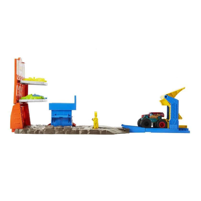 Hot Wheels Monster Trucks Pista de Juguete Estación de Explosiones Best Price