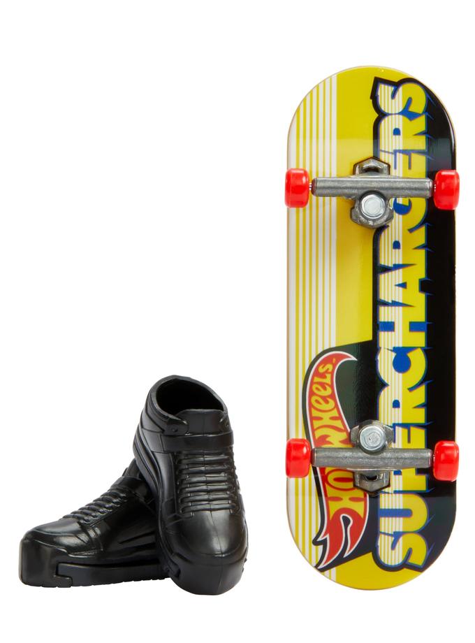 Hot Wheels Skate Veículo de Brinquedo Skateboard CHARGED-UP CHAMP™ com Tênis For Sale