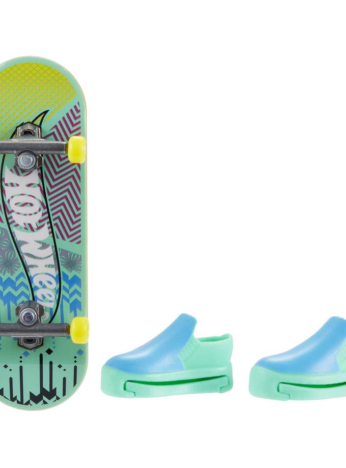 Hot Wheels Skate Veículo de Brinquedo Skateboard RIDIN’ VIBES™ com Tênis New Arrival