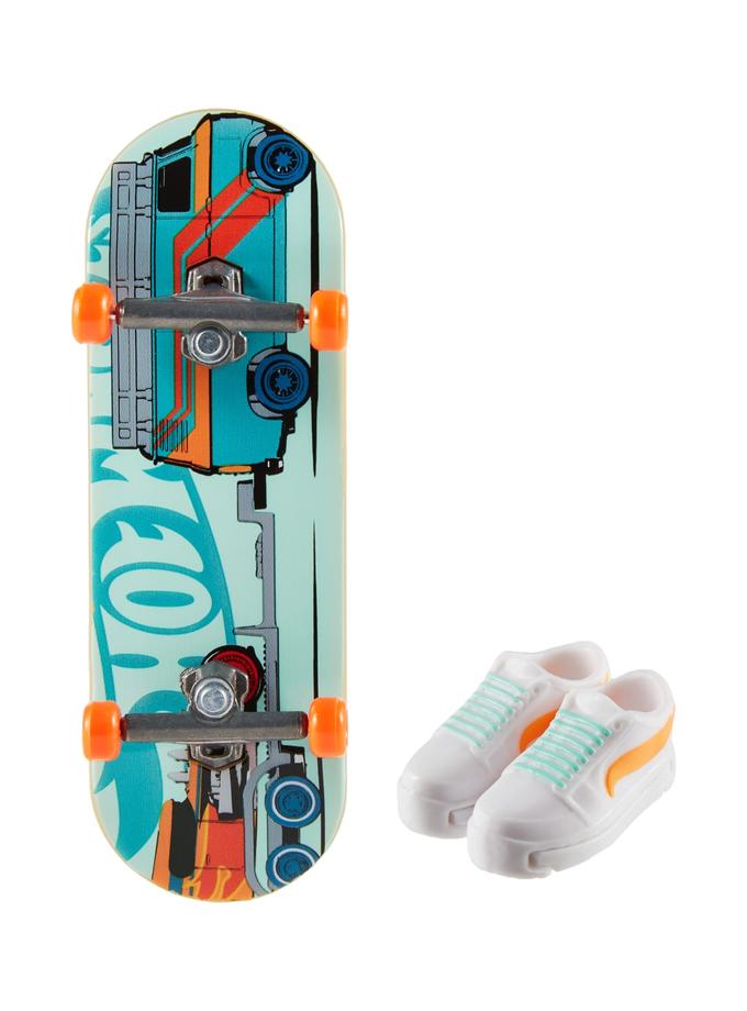 Hot Wheels Skate Veículo de Brinquedo Skateboard TIC-TAC TOWED™ com Tênis On Sale