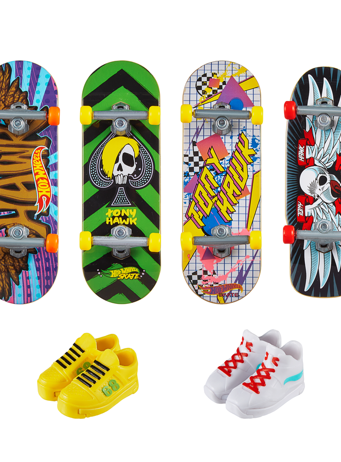 Hot Wheels Skate Vehículo de Juguete Paquete de Patinetas HW Half Pipe Pack™ con Tenis New Arrival